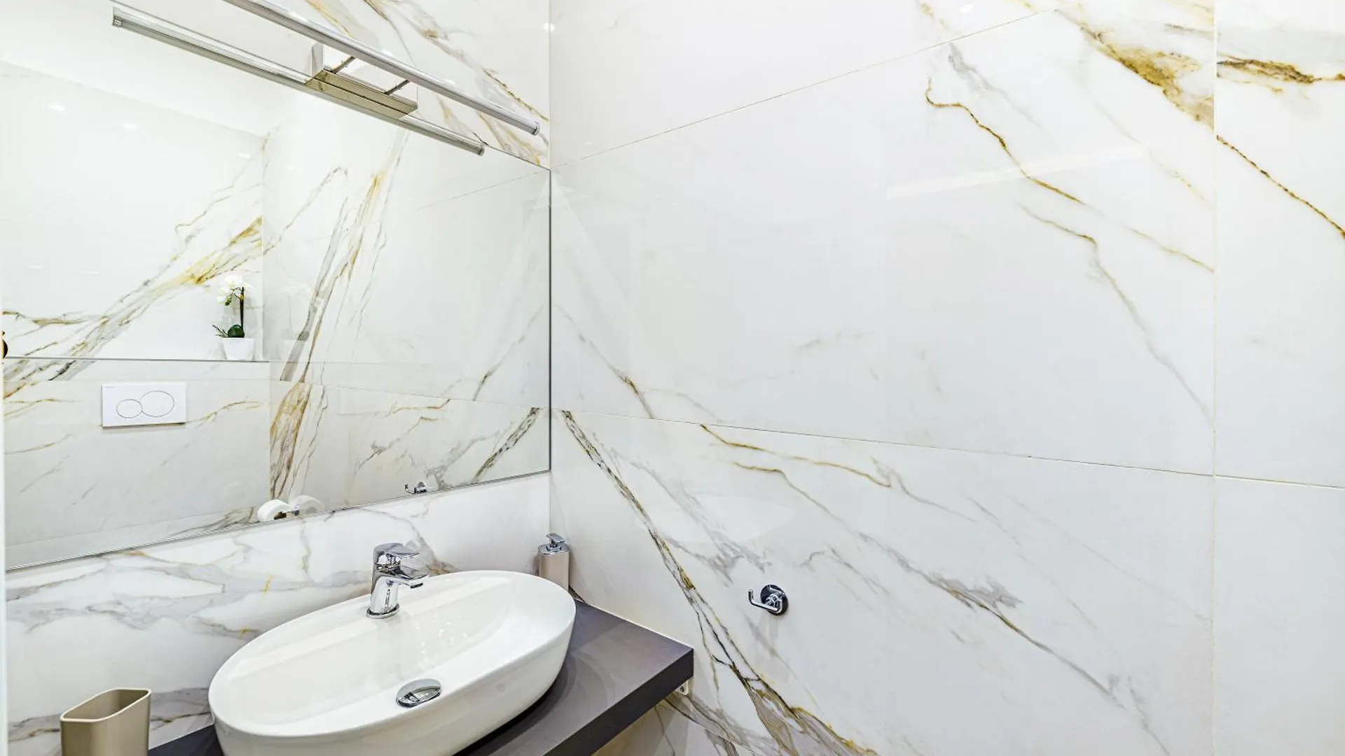 Rome Aparts - Luxury Apartment At St Peter 0*,